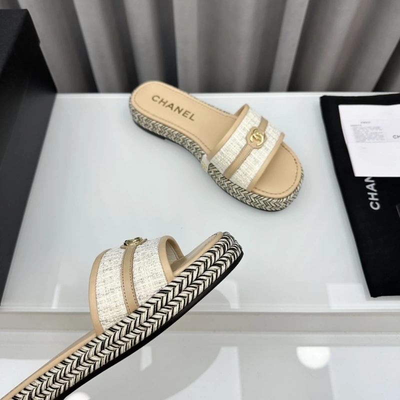 Comfortable Chxnxl Slippers 132543