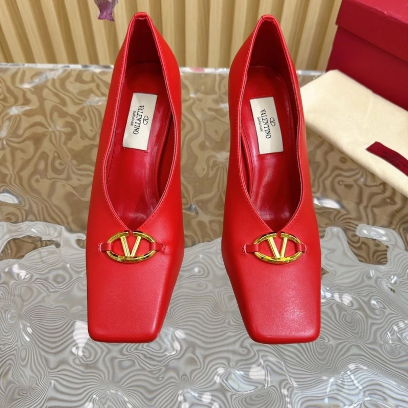 Cozy Vxlxntino High Heels 232732