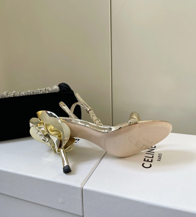 Compact Vxlxntino Sandals 232713