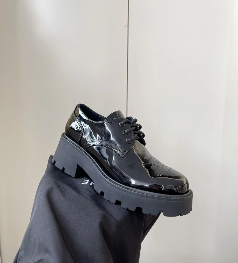 Cxlxne Leather Shoes TopPick 116866