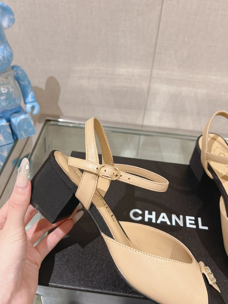 Stylish Chxnxl Sandals 132741