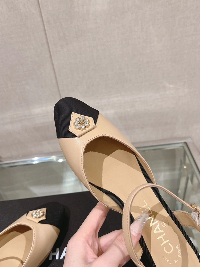 Stylish Chxnxl Sandals 132741
