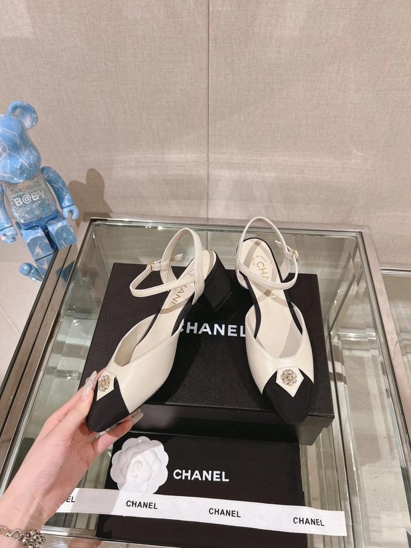 Durable Chxnxl Sandals 132738