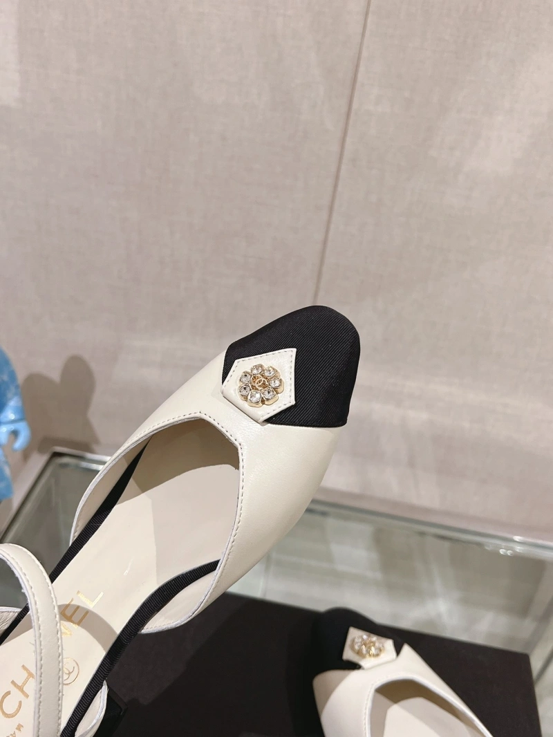 Durable Chxnxl Sandals 132738