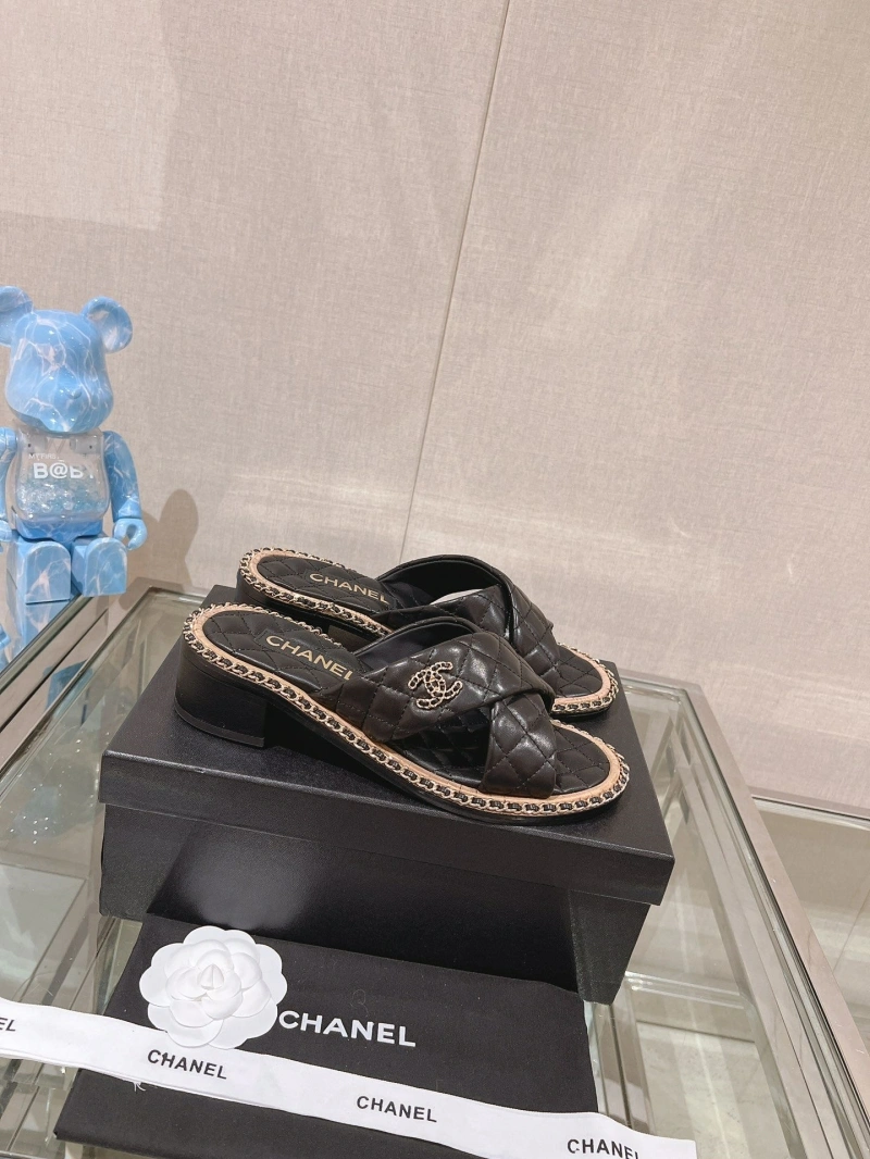 Efficient Chxnxl Slippers 132532