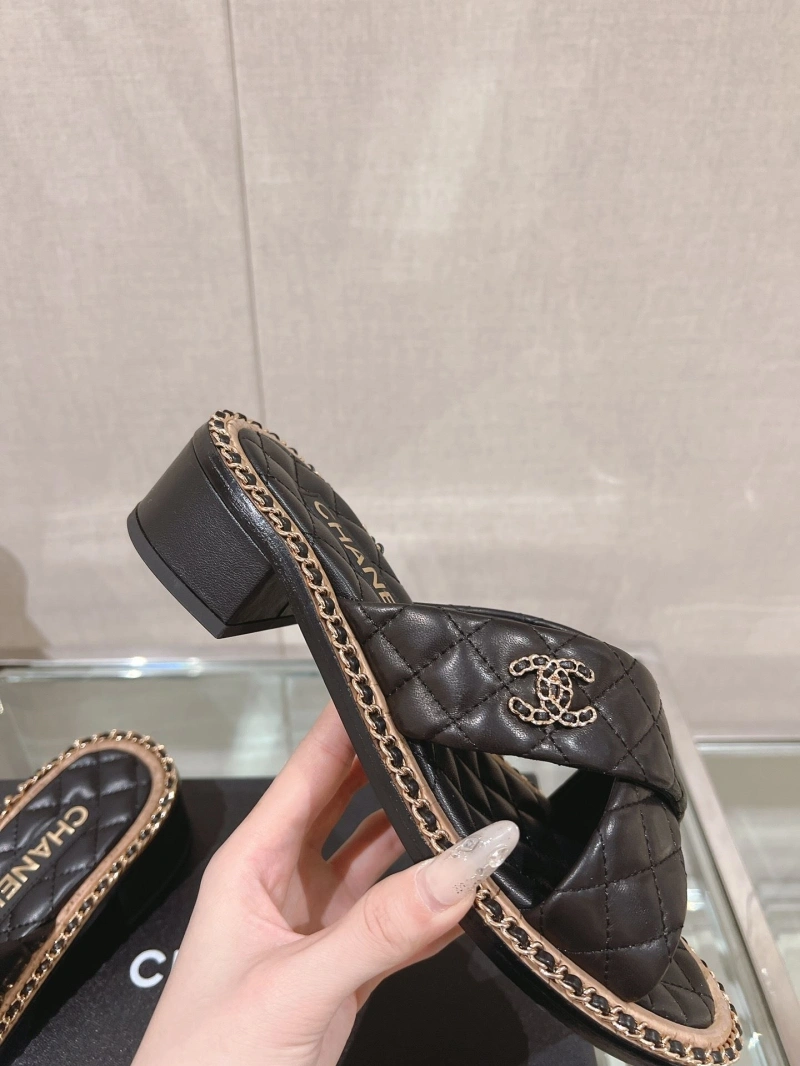 Efficient Chxnxl Slippers 132532