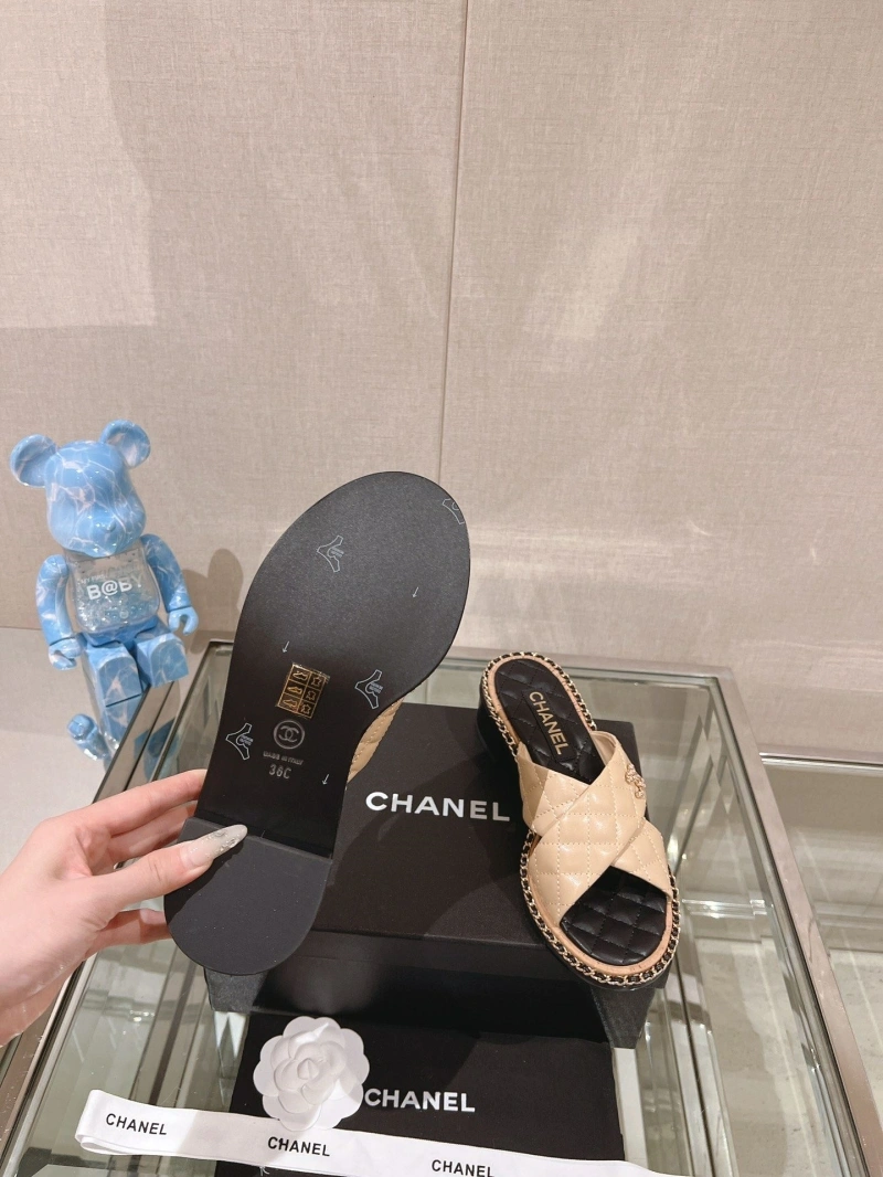 NewStyle Chxnxl Slippers 132524