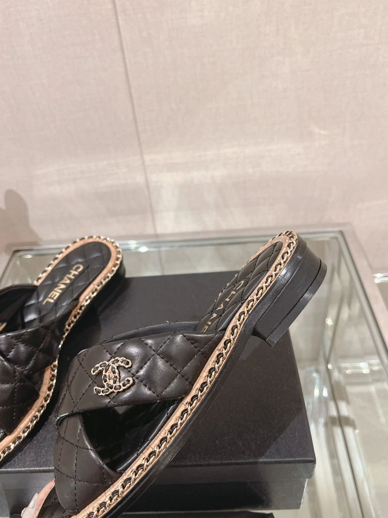 Chxnxl Slippers Bold 132526