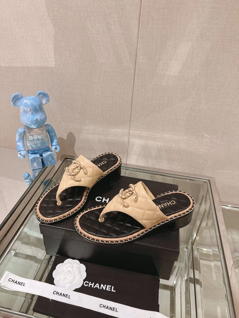 Fashionable Chxnxl Slippers 132520