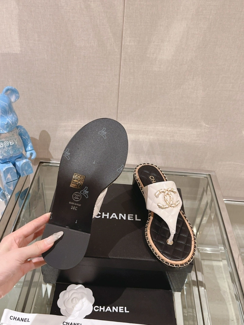 UrbanStyle Chxnxl Slippers 132528