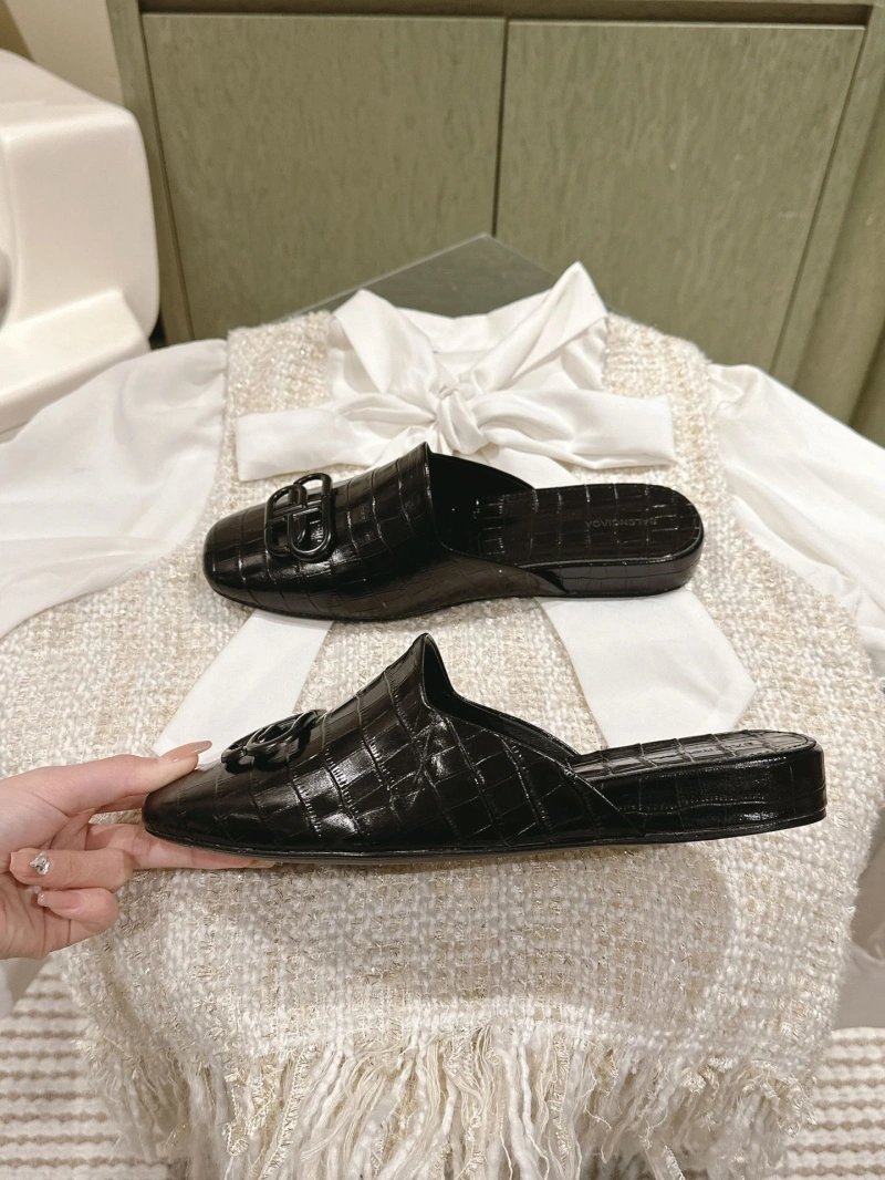 Bxlxnciaga Slippers Bold 110385