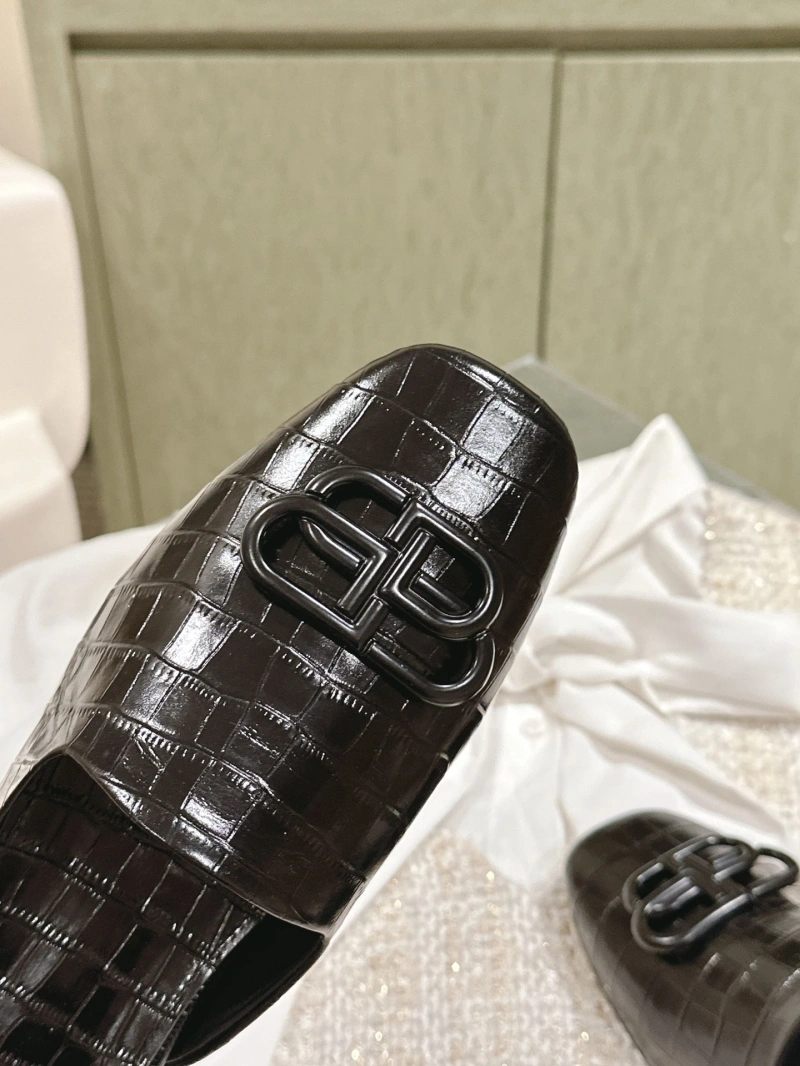 Bxlxnciaga Slippers Bold 110385