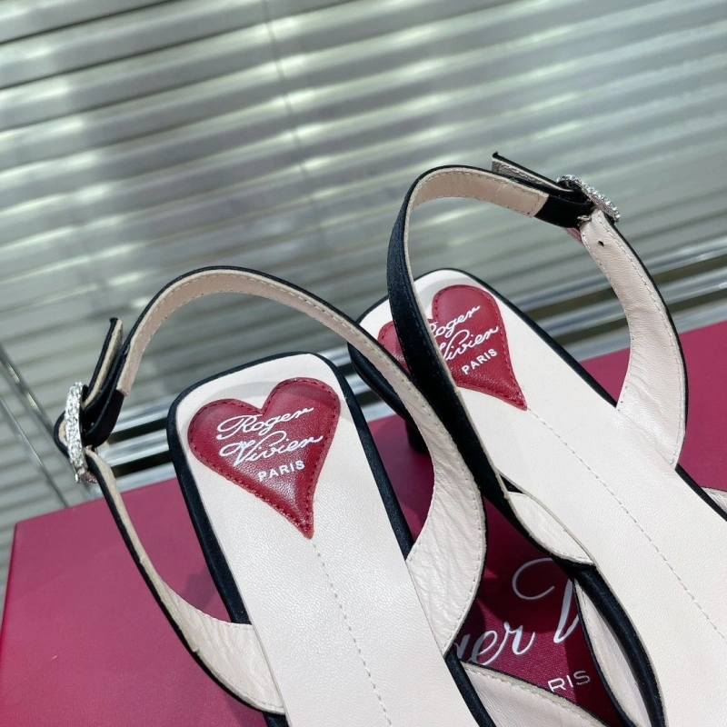 Sophisticated Gxvxnchy High Heels 154578