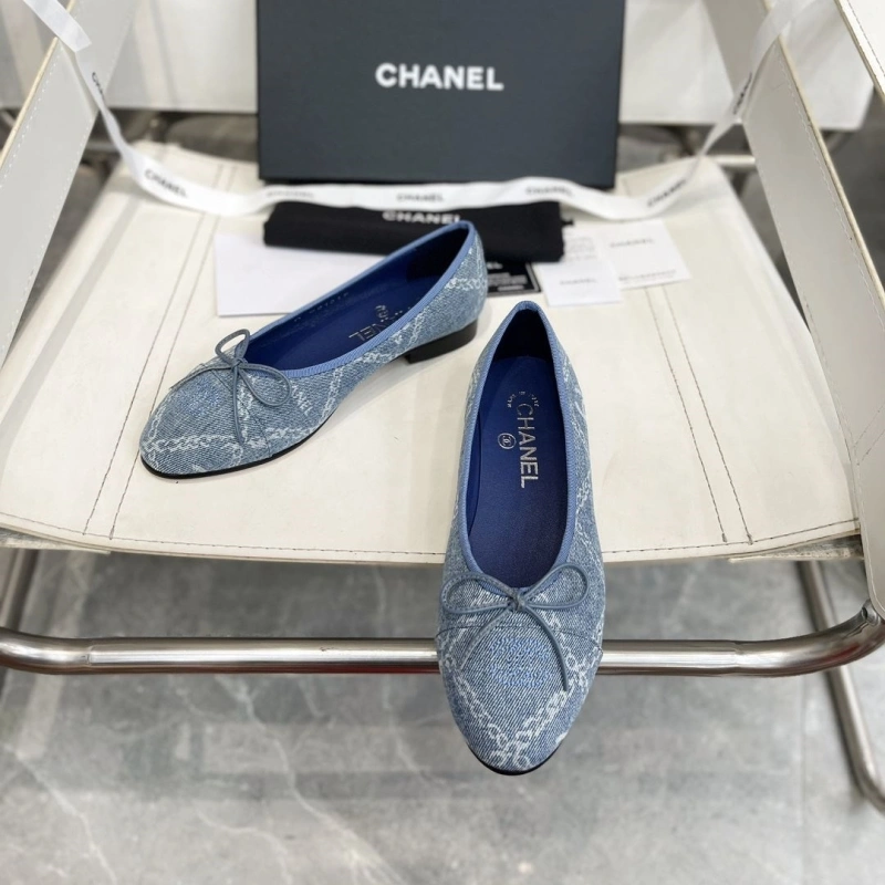 WellDesigned Chxnxl Flat Shoes 133177