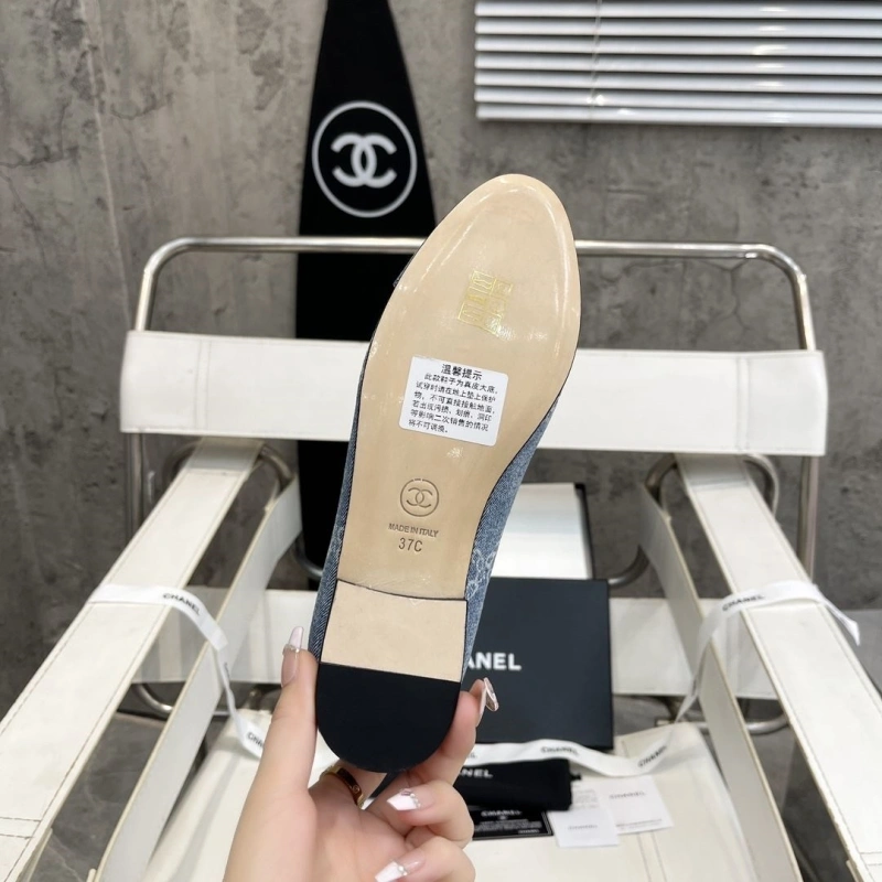 WellDesigned Chxnxl Flat Shoes 133177