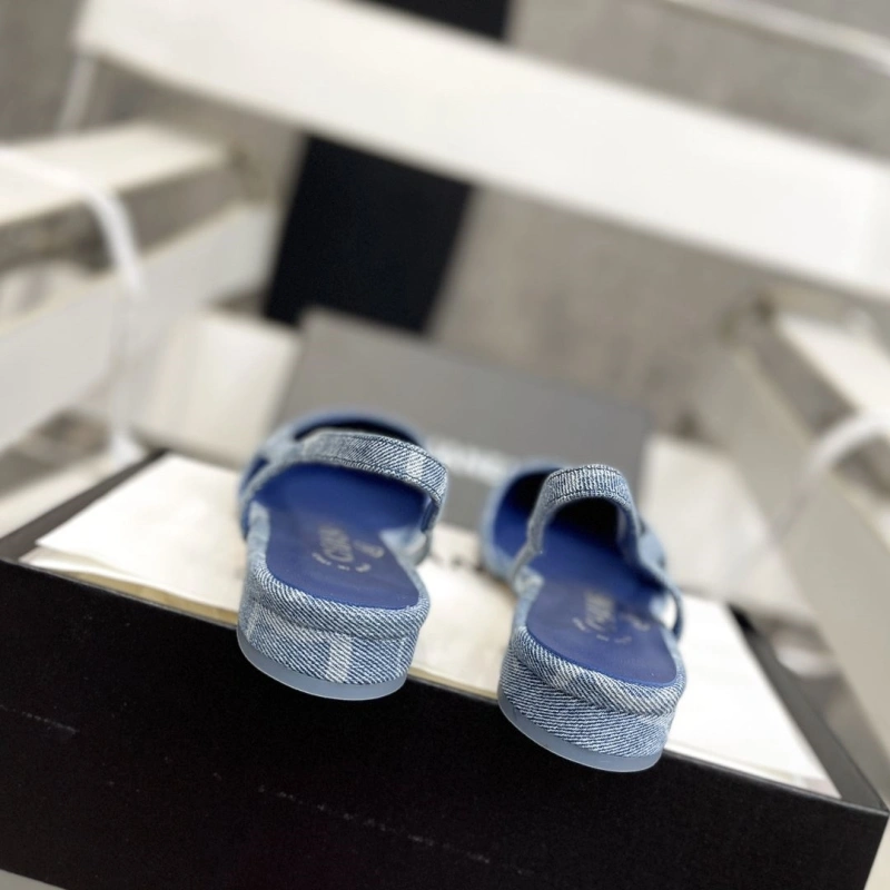 Trendy Chxnxl Sandals 132728