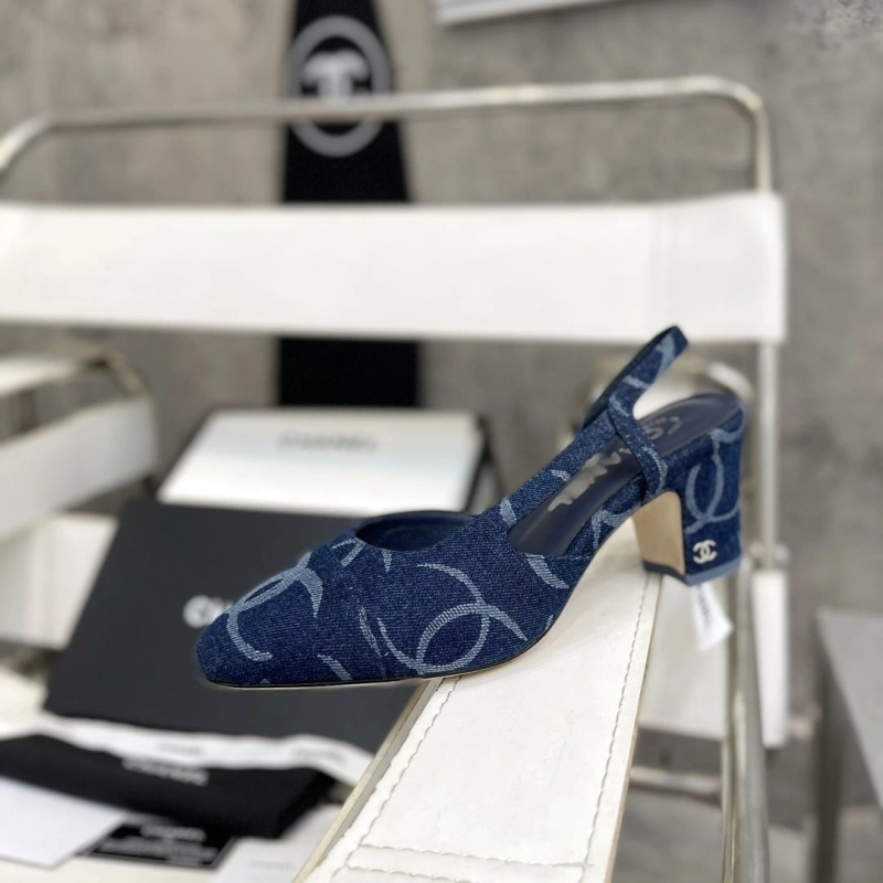 Cozy Chxnxl High Heels 132997