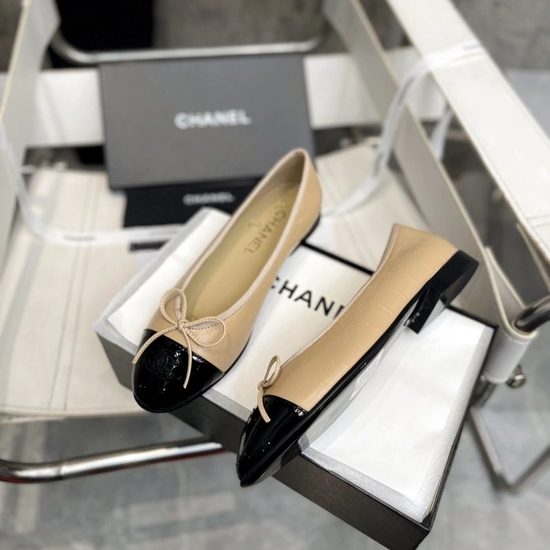 Vibrant Chxnxl Flat Shoes 133174