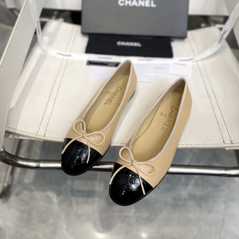 Vibrant Chxnxl Flat Shoes 133174