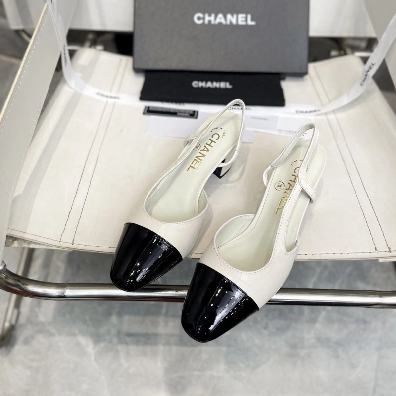 Compact Chxnxl Flat Shoes 133169