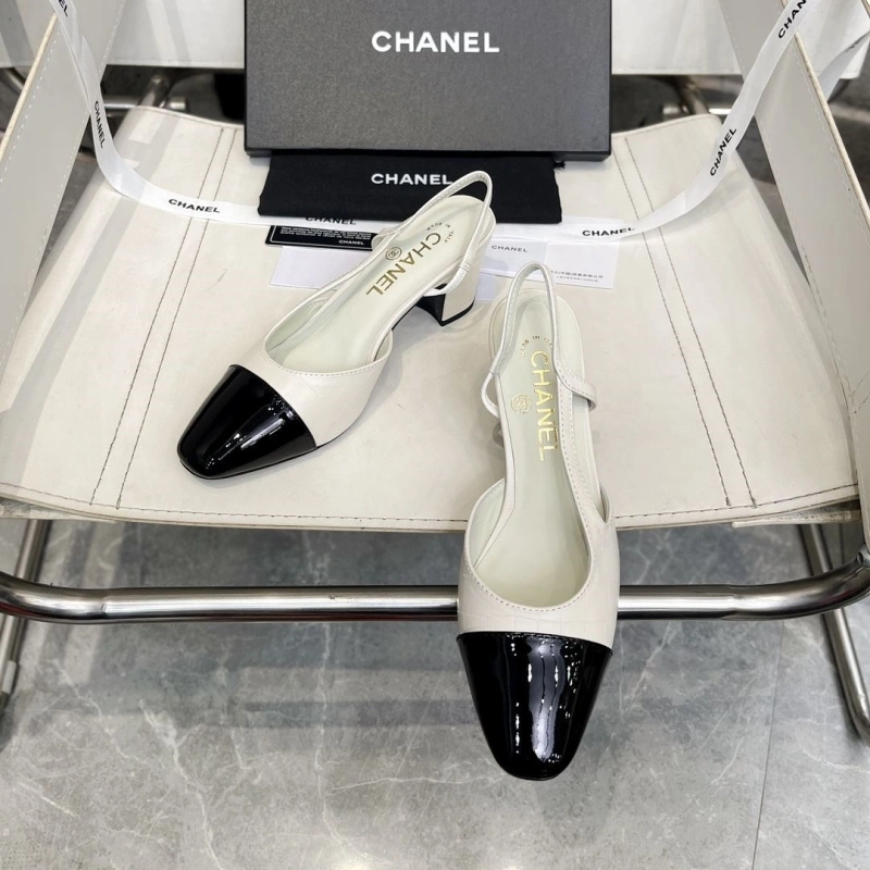 Compact Chxnxl Flat Shoes 133169