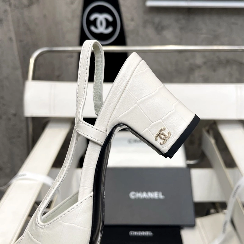 Compact Chxnxl Flat Shoes 133169