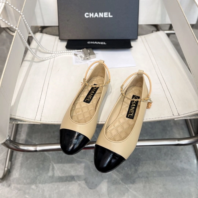 WellDesigned Chxnxl Flat Shoes 133159