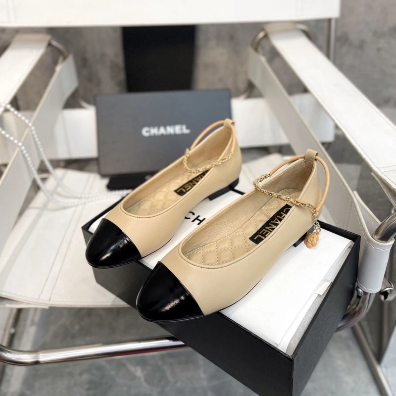 WellDesigned Chxnxl Flat Shoes 133159