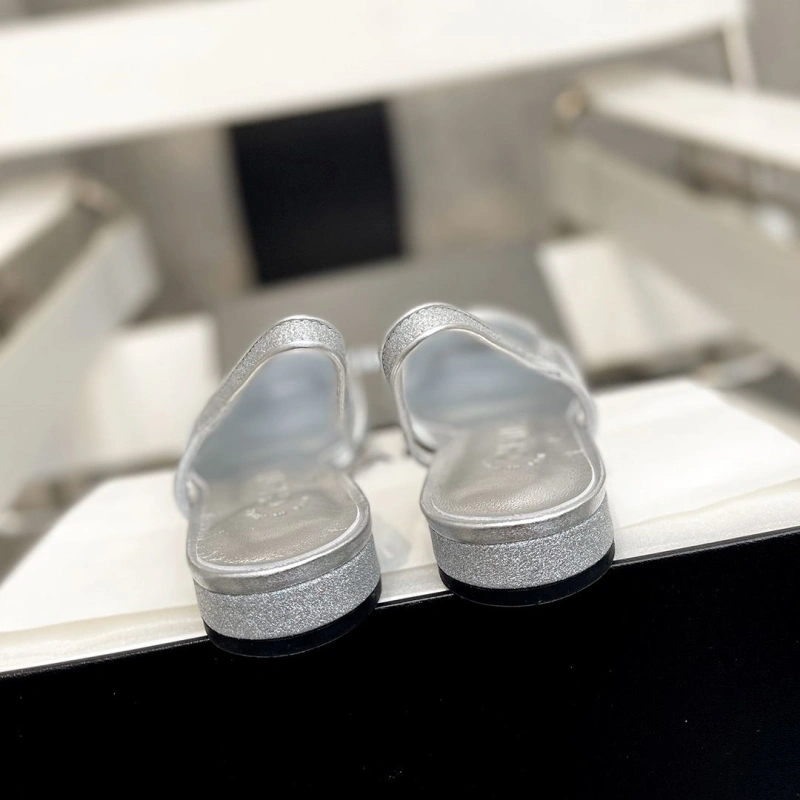 Classic Chxnxl Sandals 132727