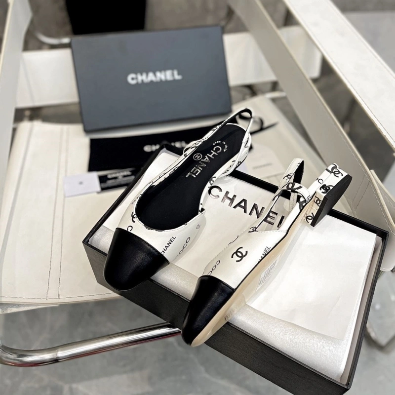 Sleek Chxnxl Sandals 132719