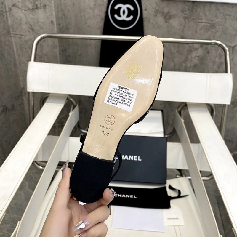 Minimalist Chxnxl Sandals 132718