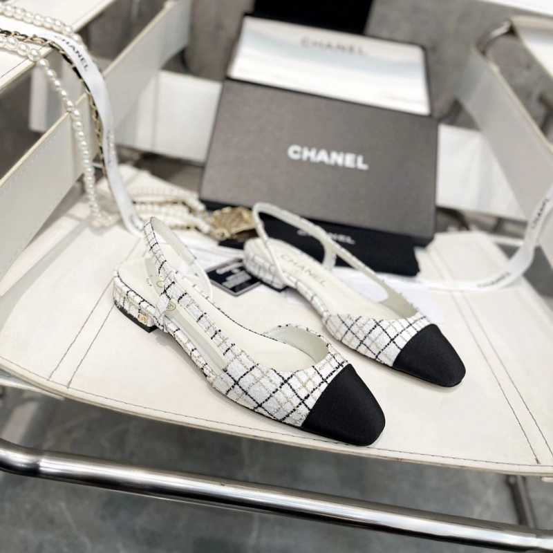Fashionable Chxnxl Sandals 132705