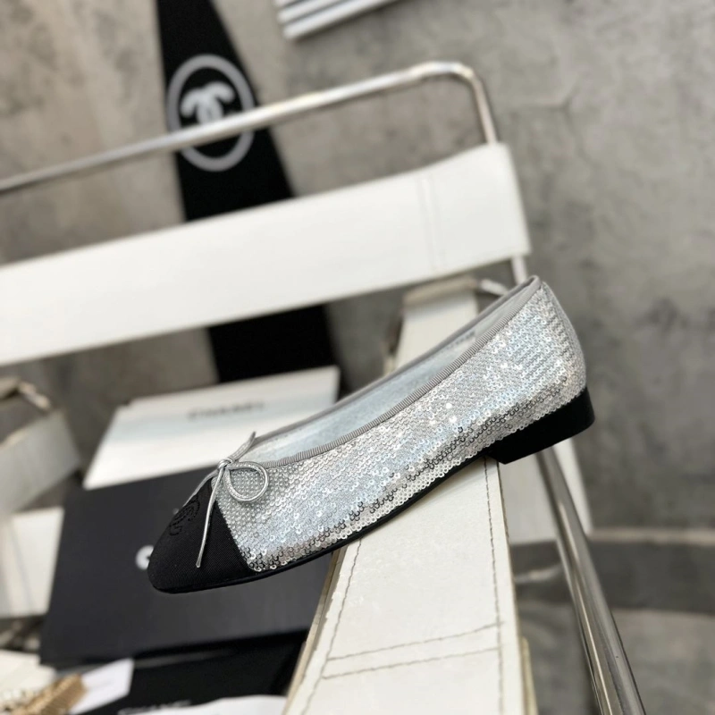Minimalist Chxnxl Flat Shoes 133132