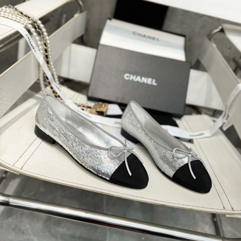 Minimalist Chxnxl Flat Shoes 133132