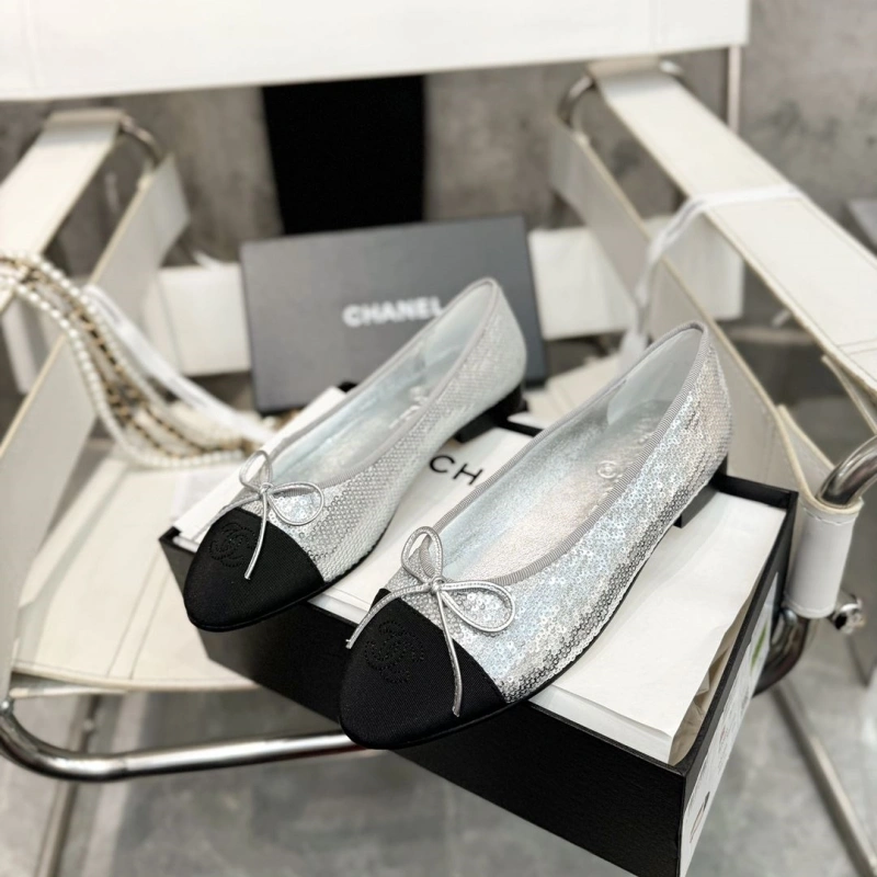 Minimalist Chxnxl Flat Shoes 133132