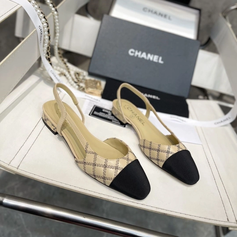 Sophisticated Chxnxl Sandals 132695