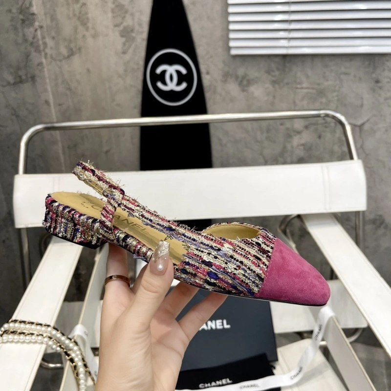 WellDesigned Chxnxl Sandals 132687