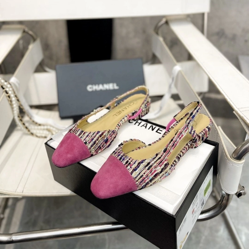 WellDesigned Chxnxl Sandals 132687