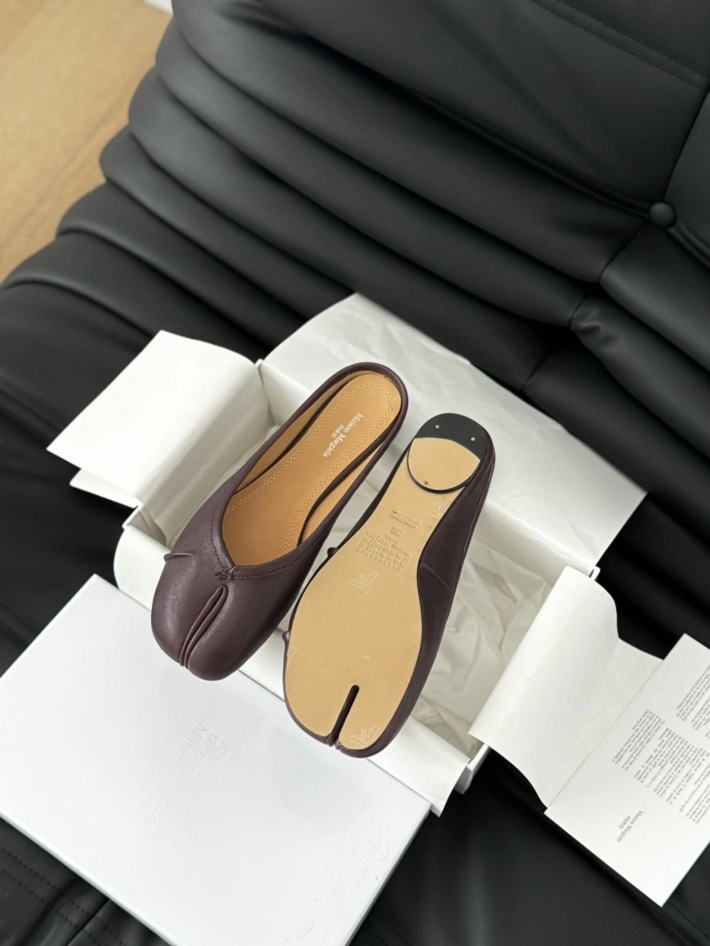 Othxr Slippers Unique 216648