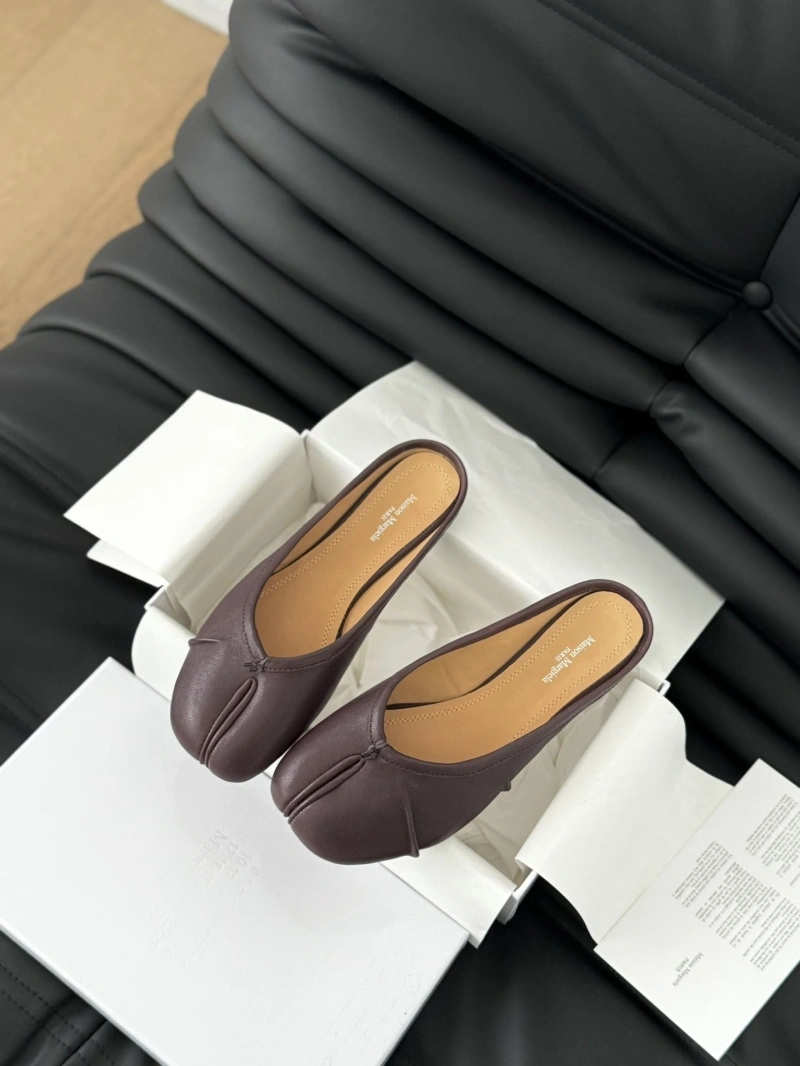 Othxr Slippers Unique 216648