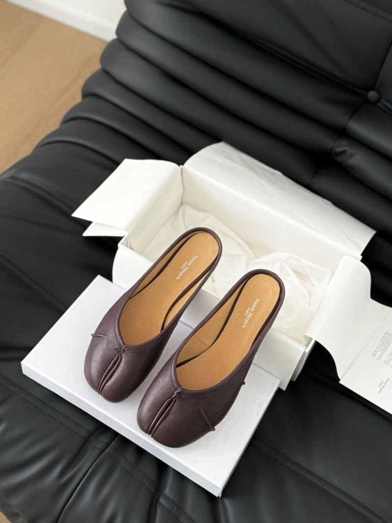 Othxr Slippers Unique 216648