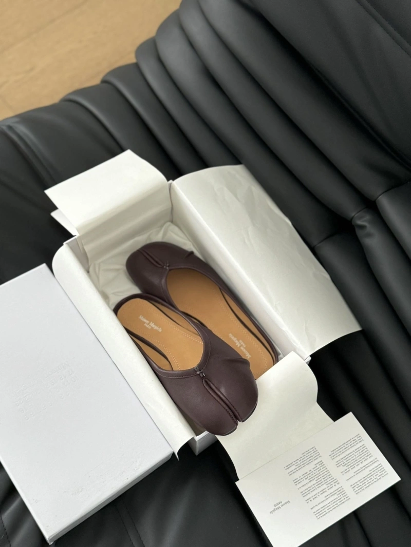 Othxr Slippers Unique 216648