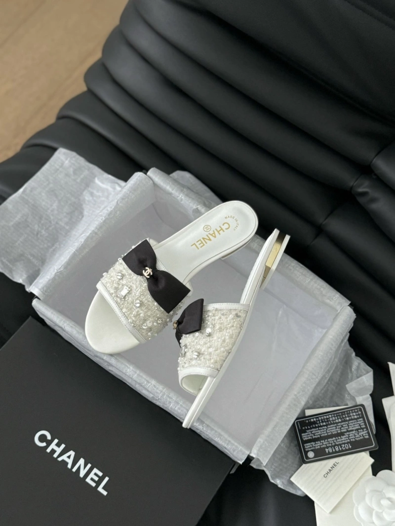 Chxnxl Slippers Bold 132512