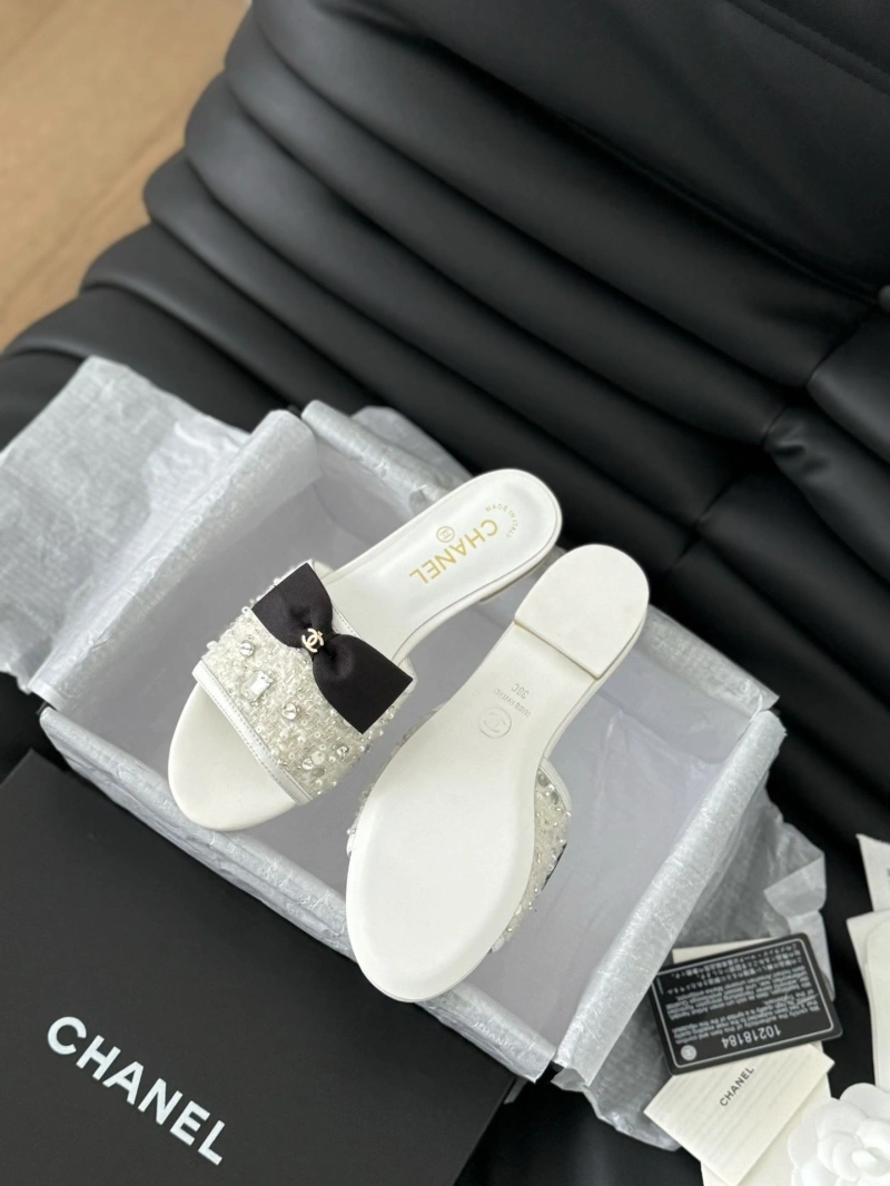Chxnxl Slippers Bold 132512