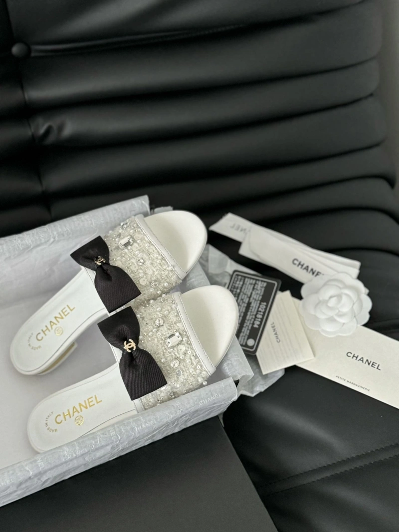 Chxnxl Slippers Bold 132512