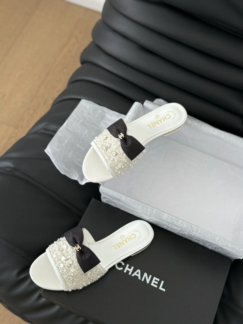 Chxnxl Slippers Bold 132512