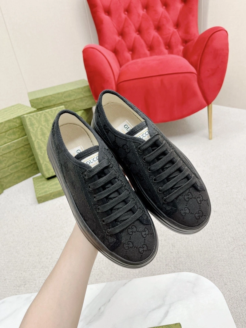 Gxccx Casual Shoes Vibrant 165680