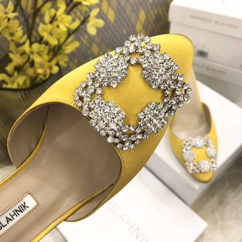Elegant Mxnxlo Blxhnxk High Heels 193335