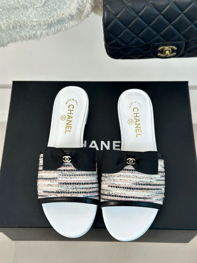 Efficient Chxnxl Slippers 132511