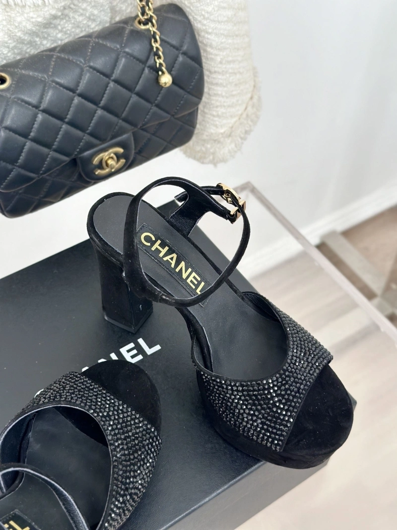 Minimalist Chxnxl High Heels 132931